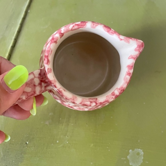 The Workshops of Gerald E Henn Creamer Pitcher - Picture 2 of 3